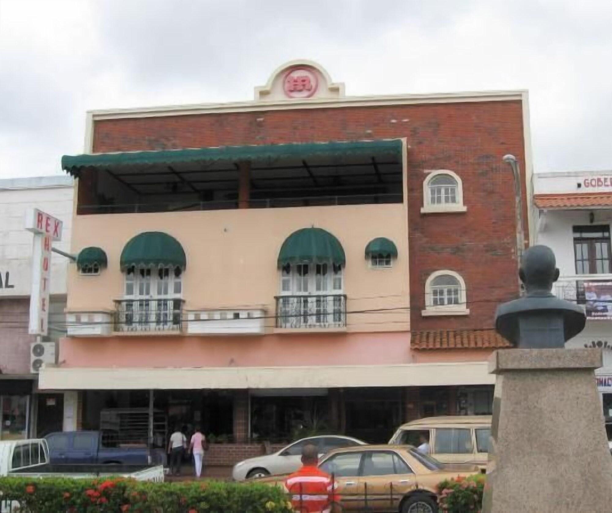 Hotel Rex — hotel in Chitre