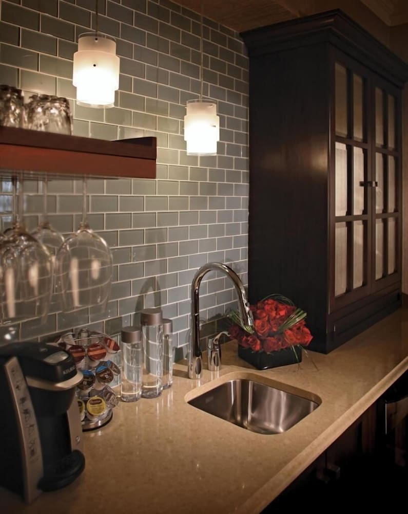 The Inn At Fox Hollow Hotel - photo 26