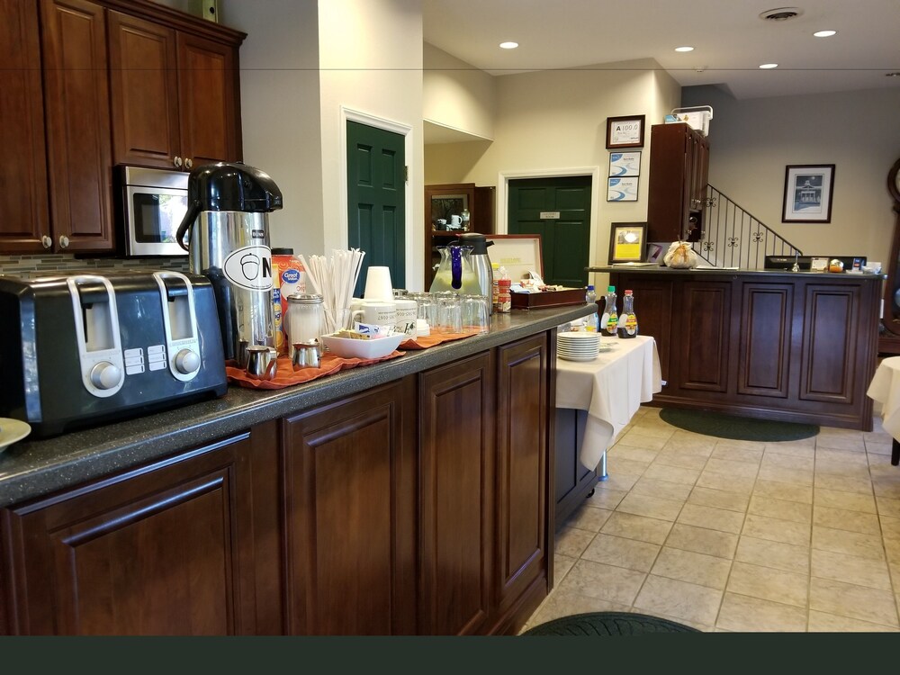 Acorn Inn - photo 25