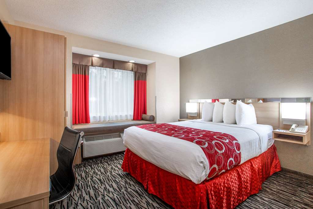 Microtel Inn & Suites by Wyndham Charleston WV - photo 7