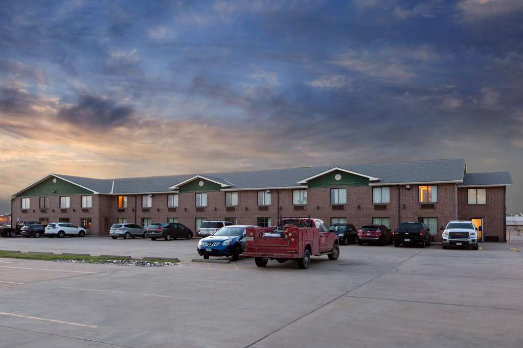 Super 8 by Wyndham Salina I 70 - photo 2