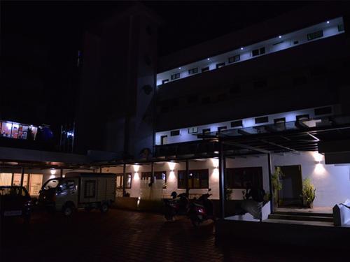 Queens Hotel - carbon neutral hotel in Kozhikode