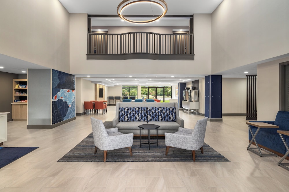 Holiday Inn Express Fayetteville Fort Bragg by IHG - photo 39