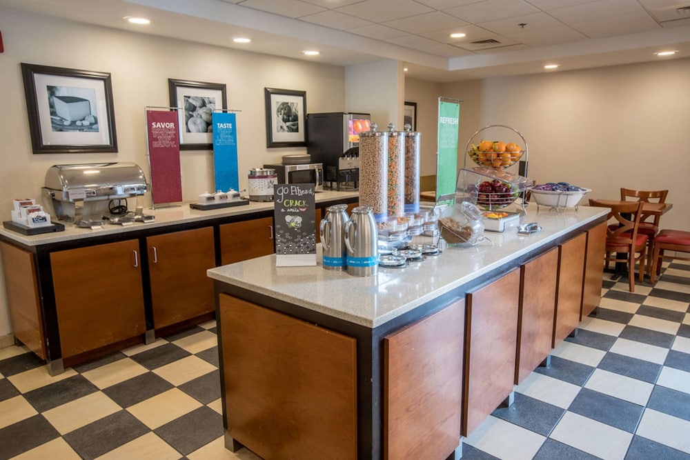 Hampton Inn & Suites Tilton - photo 44