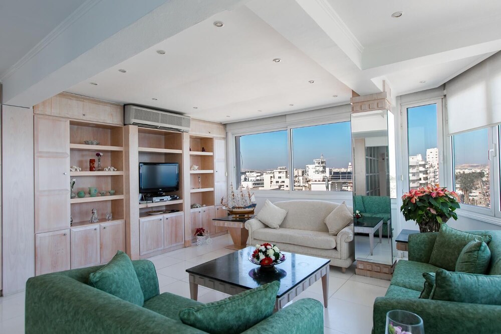 Laila’s Seaview Penthouse Apartments