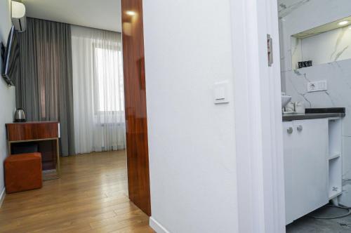 Hotel type rooms on avenue Melikishvili city center
