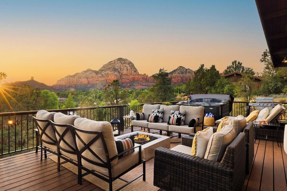 Roca Roja by AvantStay Mountain Views in the Heart of Sedona — 4-Star Luxury Hotel in Sedona, United States