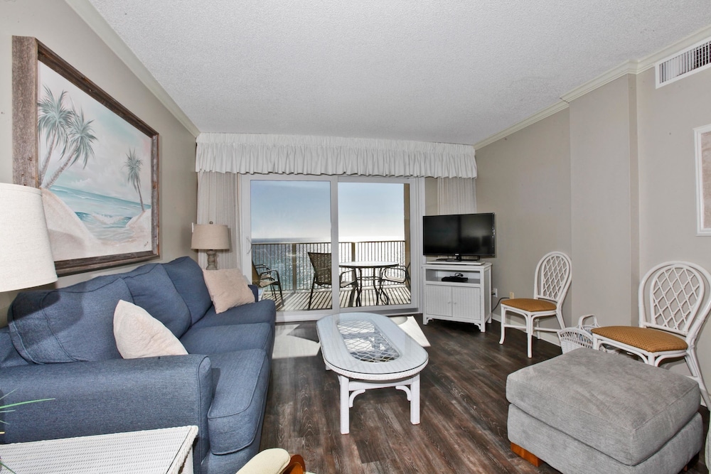 Regency Towers Beach Resort by Panhandle Getaways - photo 8