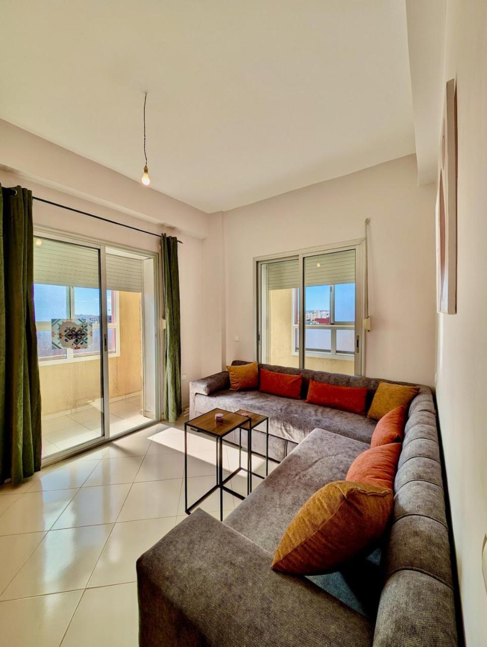 Oyo Home 84041 Hotel Friontier — hotel in Palwal