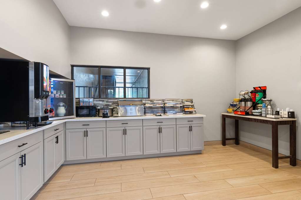 Ramada by Wyndham Bainbridge - photo 28