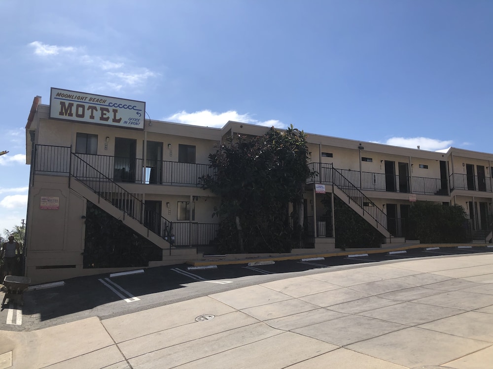 Moonlight Beach Motel - photo 36