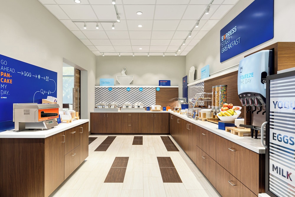 Holiday Inn Express & Suites Hayward Castro Valley by IHG - photo 26