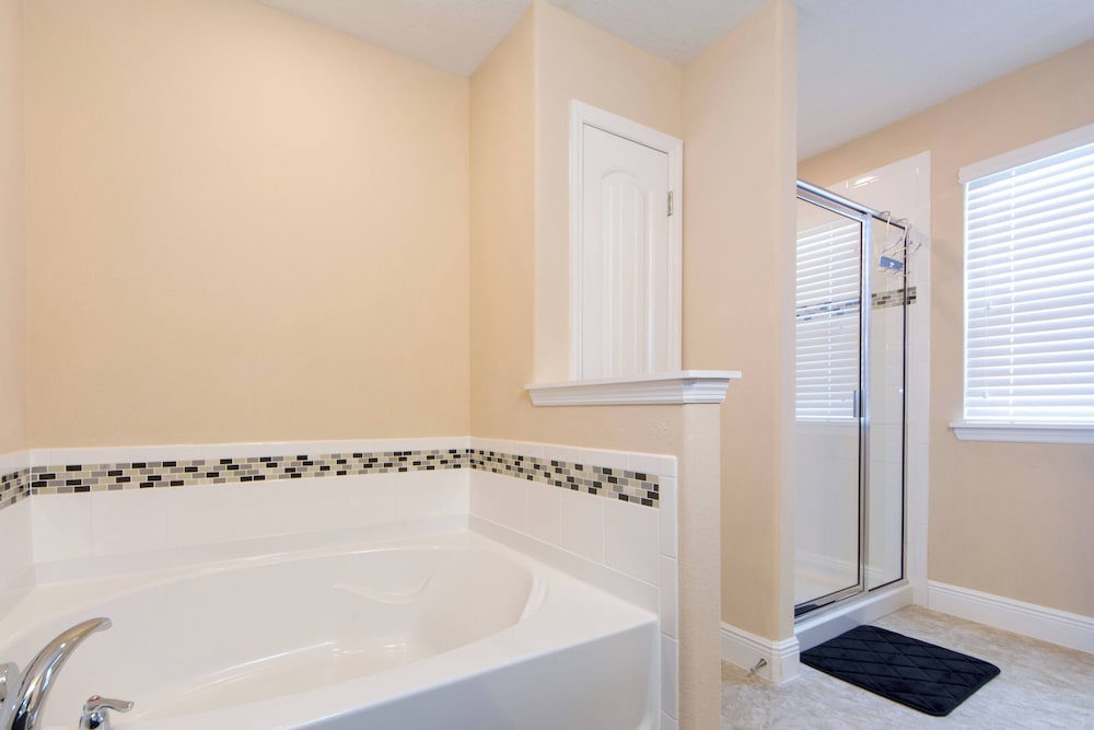 Lovely Vacation House With Private Pool at Solterra Resort - photo 53