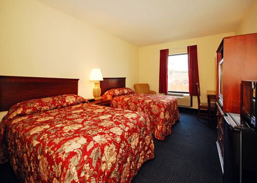 Amelia Inn & Suites - photo 3