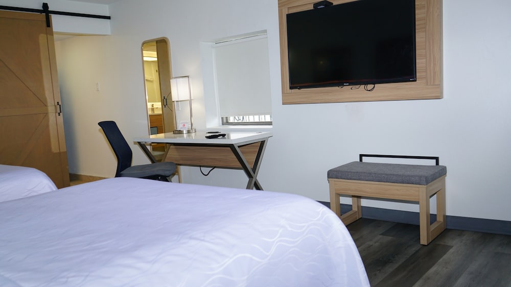 Waterfront Inn PHL Airport - photo 13
