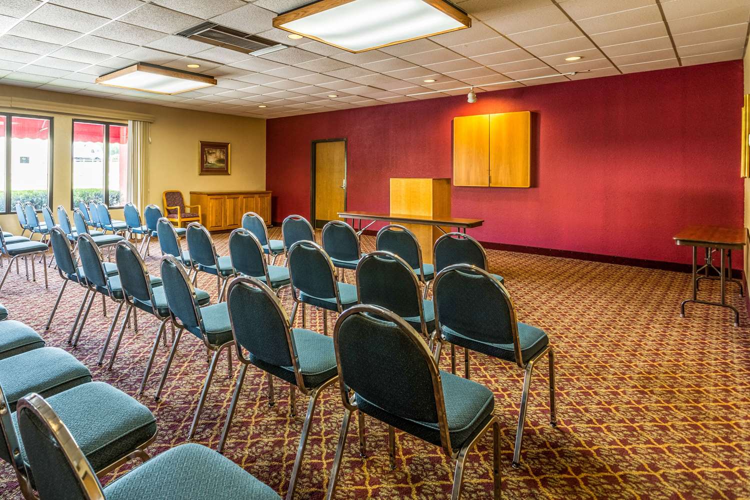 Econo Lodge Homewood Birmingham - photo 30