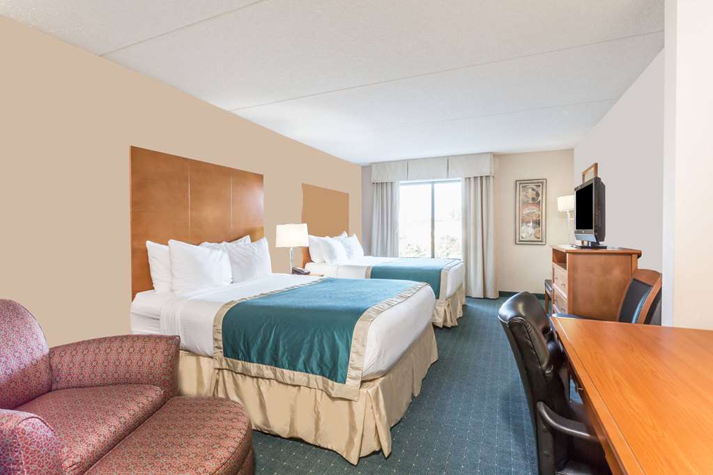 Wingate by Wyndham Richmond Short Pump - photo 11