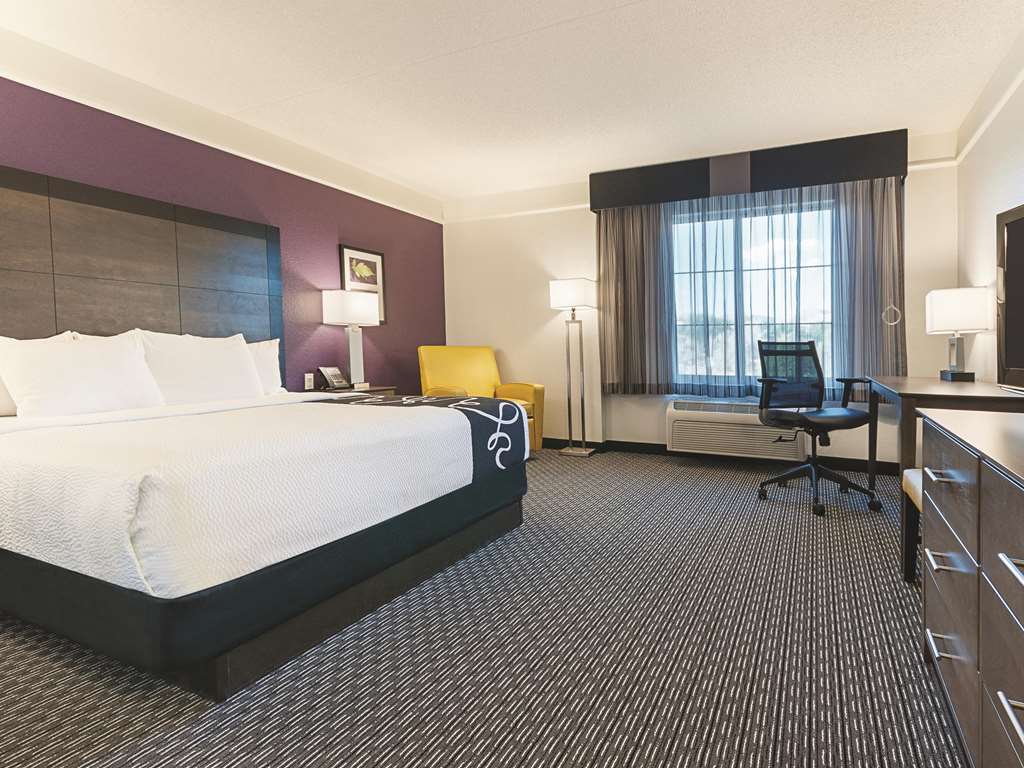 La Quinta Inn & Suites by Wyndham Grand Junction - photo 15