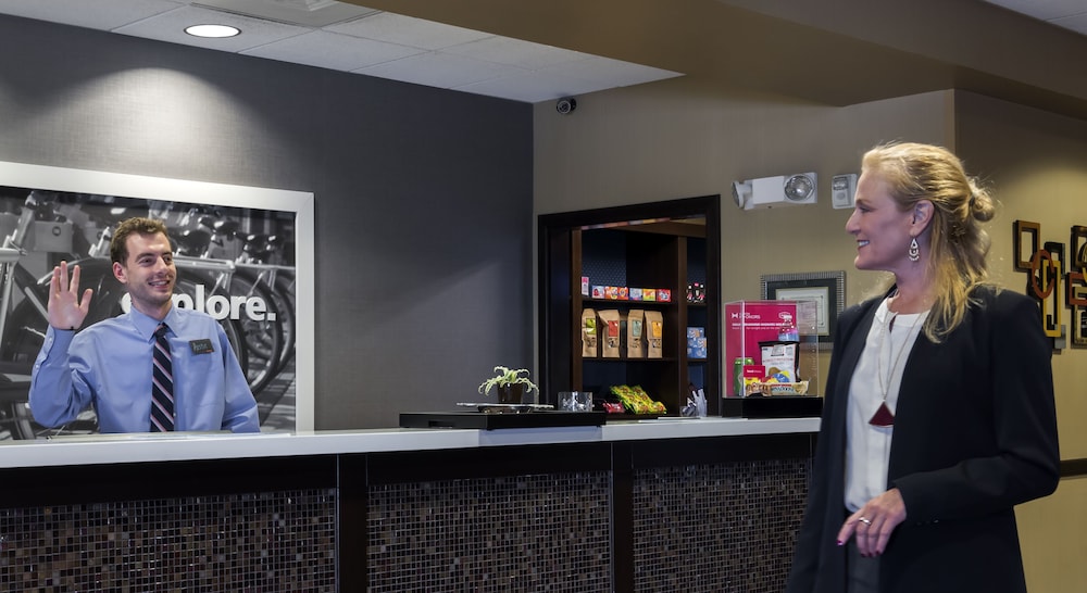 Hampton Inn & Suites Salt Lake City University Foothill Dr - photo 2