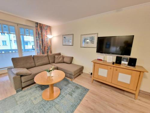 Dünenpark Binz Komfort Ferienwohnung mit 1 Schlafzimmer und Balkon im Obergeschoss 066 — 4-Star Luxury Hotel in Ostseebad Binz, Germany
