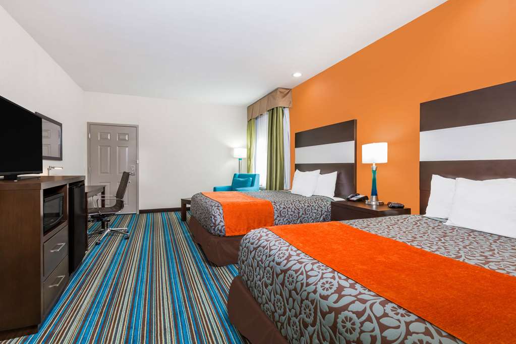Days Inn & Suites by Wyndham Katy - photo 7