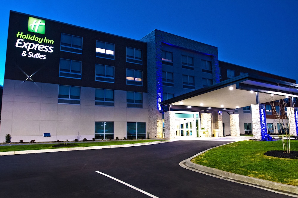 Holiday Inn Express & Suites Greenwood Mall by IHG - photo 52