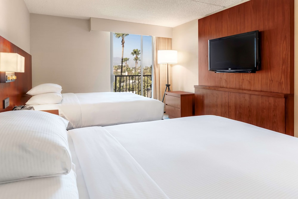 Hilton Pasadena - photo 20