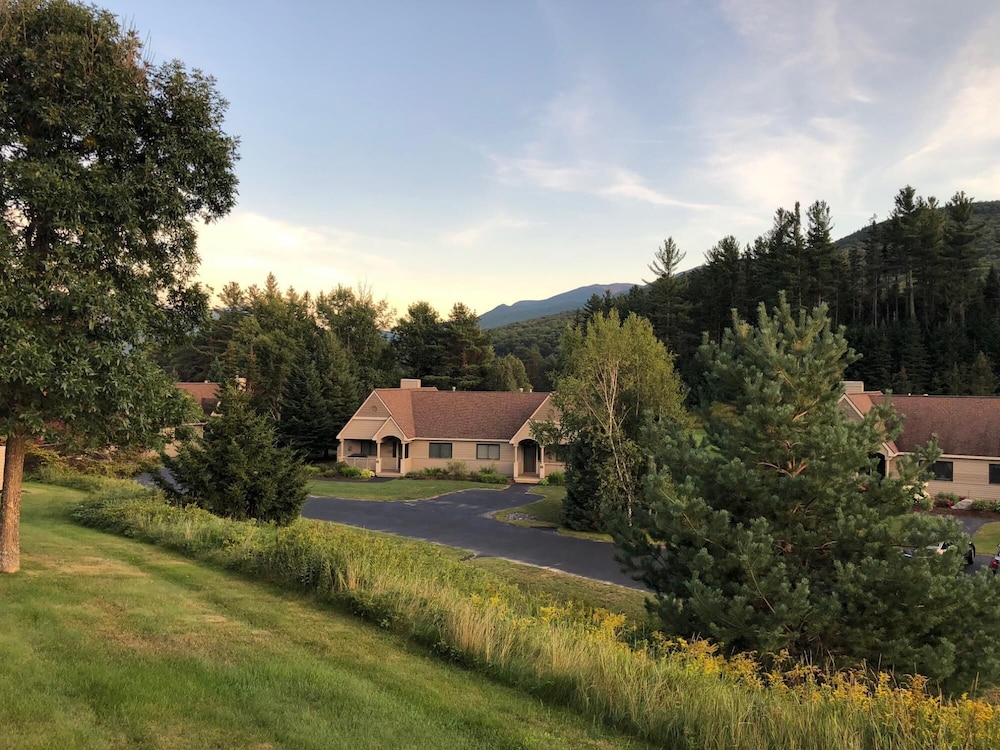 F3 Fairway Village Condo with great mountain views 8 minute walk from Omni Mount Washington Hotel - photo 6