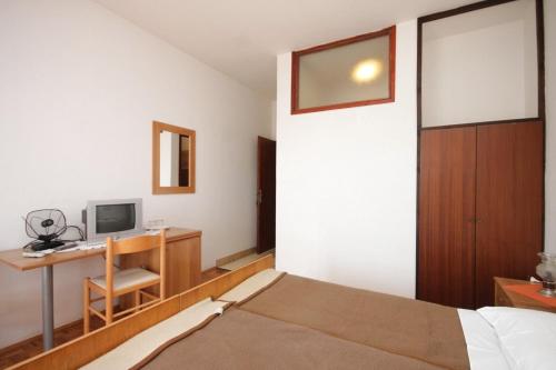 Twin Room Luka 8132e - last minute hotel in Unknown City