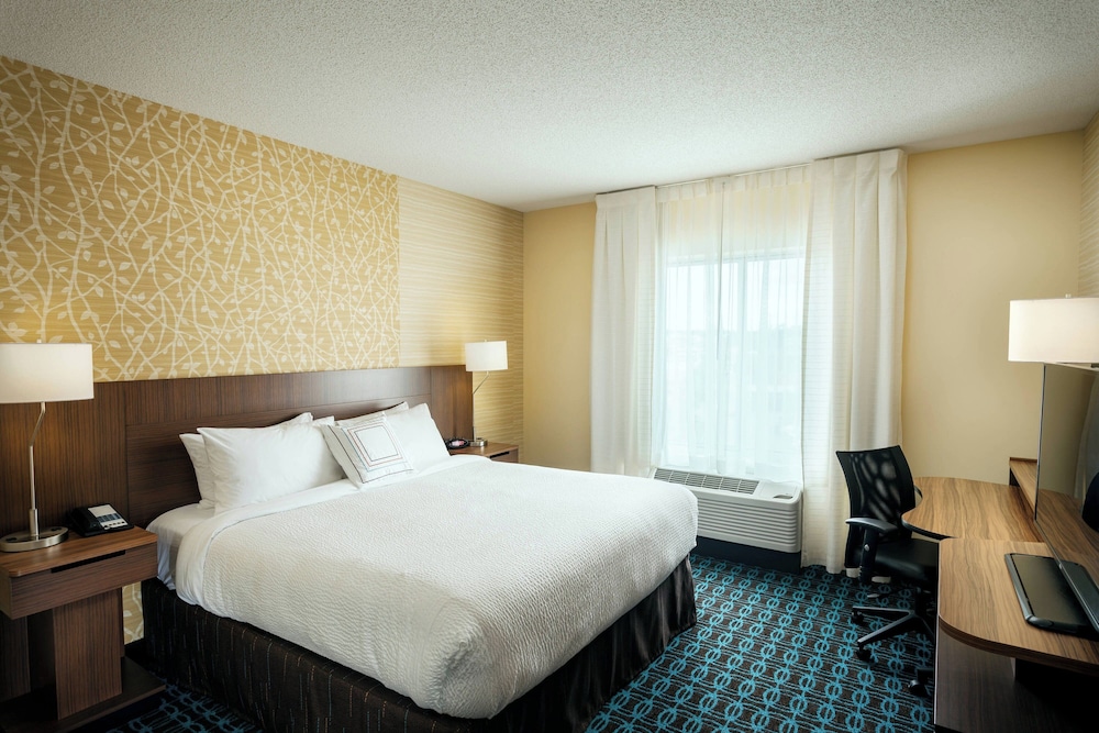 Fairfield Inn & Suites by Marriott Tacoma DuPont - photo 10