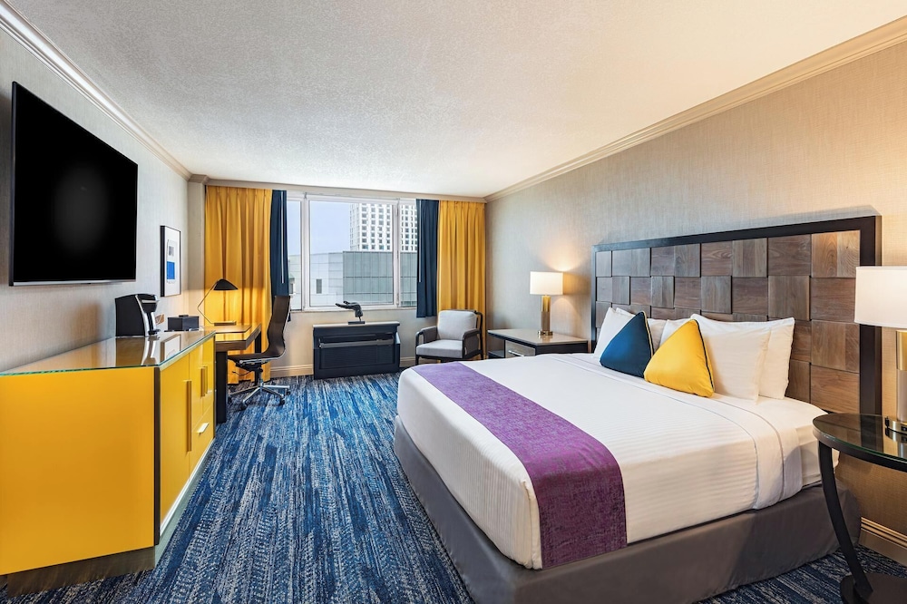 E Central Downtown Los Angeles Hotel - photo 7