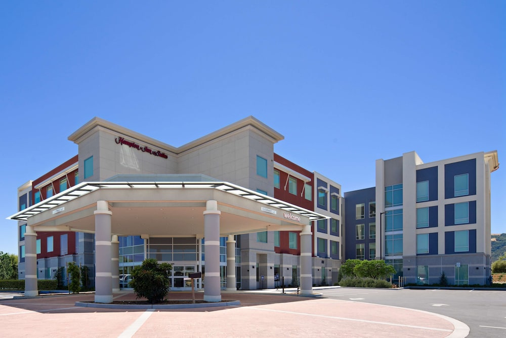 Hampton Inn & Suites Gilroy — hotel in Gilroy