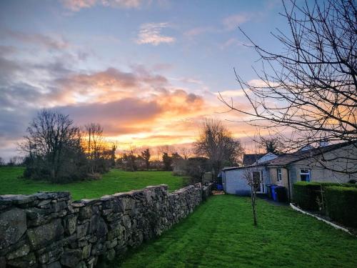 Annie Dee s Guest Accommodation — 4-Star Luxury Hotel in Ballygowan, United Kingdom