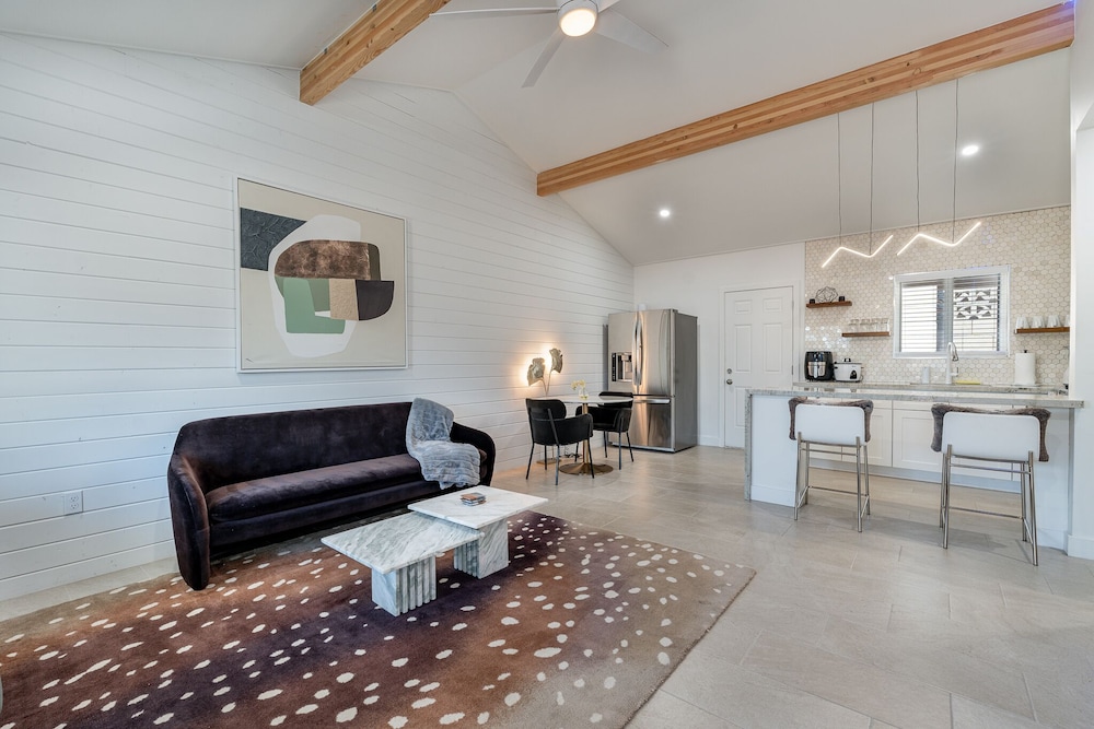 Ash & Ko Boutique Lodging - photo 13