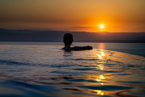 Sunset apartment in Samarah Dead Sea resort in Unknown City, Jordan