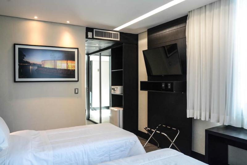 Le Flamboyant Home Service