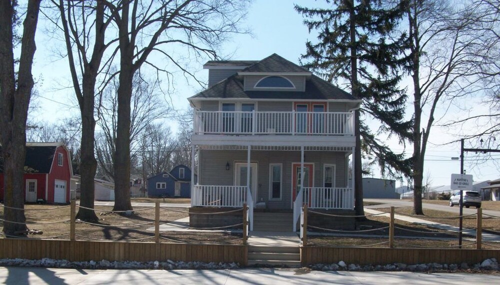 Devils Lake Inn - photo 17