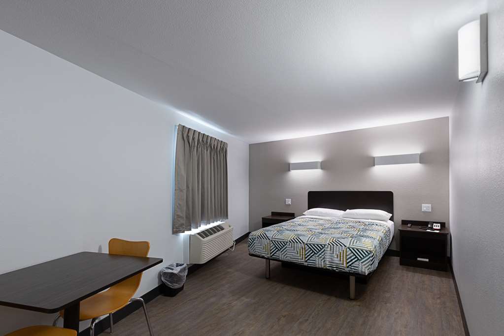 Motel 6 Show Low AZ - photo 21