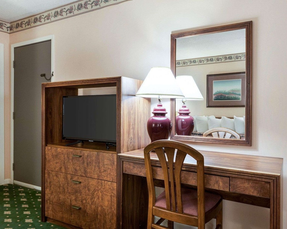 Rodeway Inn Jasper - photo 9