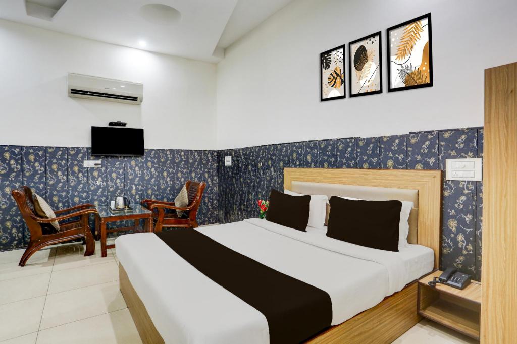 Super Hotel O Lohgarh Road Zirakpur Formerly JB Plaza
