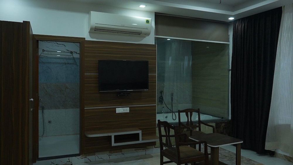 Hotel Holiday Fun Resort — Kotputli — photo 5