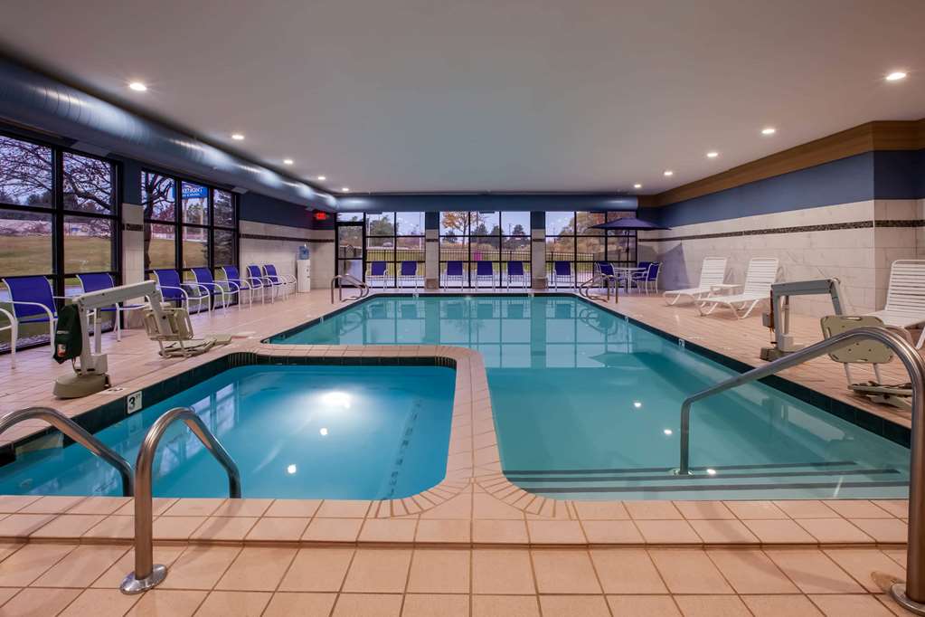 Baymont by Wyndham Traverse City - photo 11