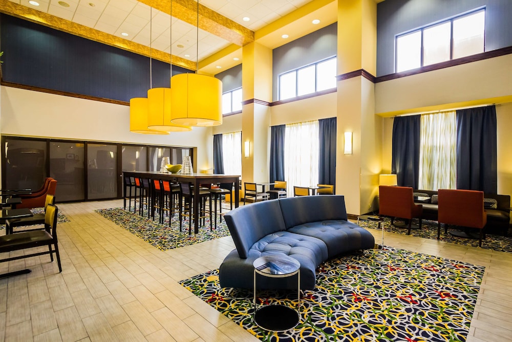 Hampton Inn & Suites Natchez - photo 27