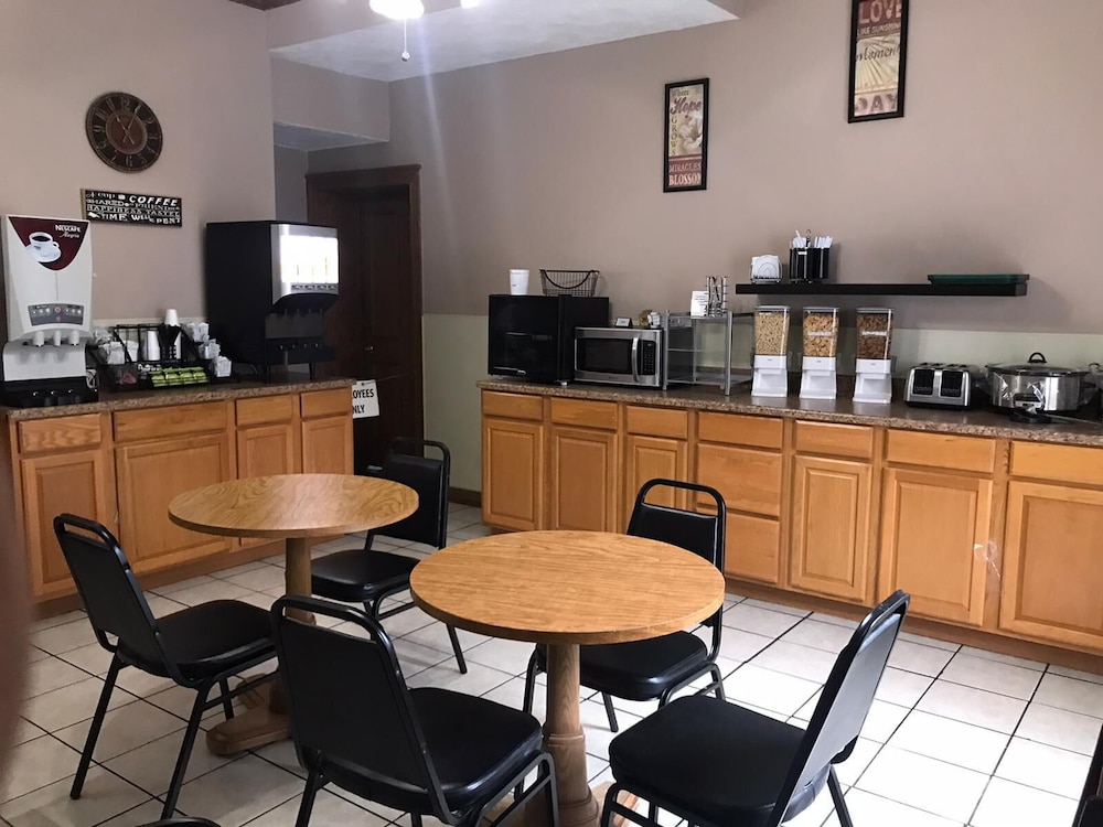 Spinning Wheel Inn - photo 26