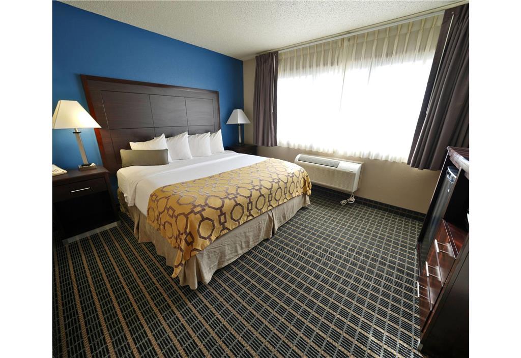 Baymont by Wyndham Marshalltown - photo 23