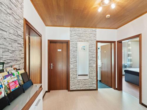 Feusdorf Forest Bungalow — Juenkerath — photo 3