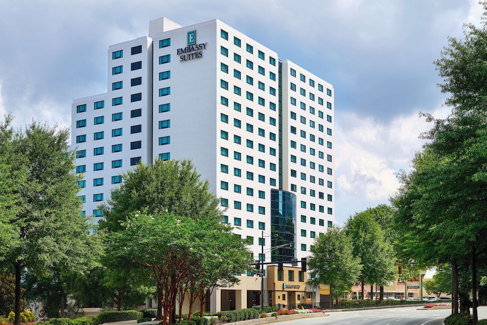 Embassy Suites by Hilton Atlanta Buckhead - photo 2