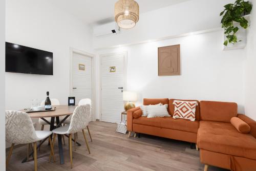 Zen Island downtown Florence new apartment for 6 — 4-Star Luxury Hotel in Florence, Italy