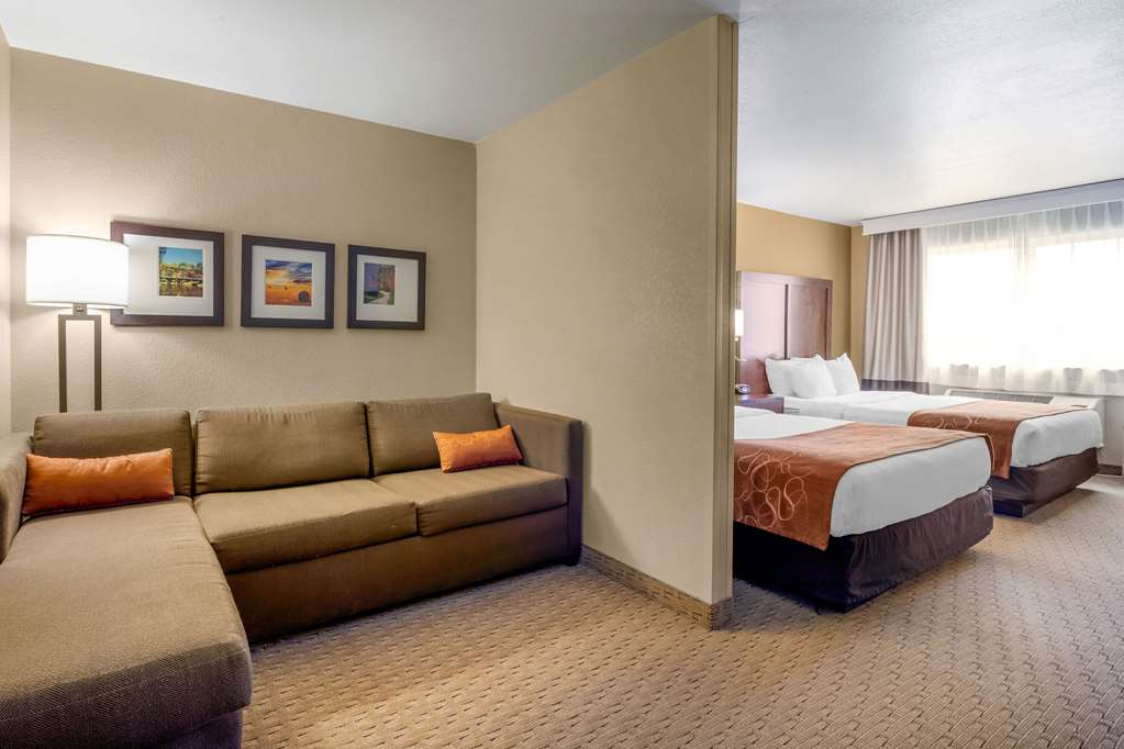 Comfort Suites Burlington - photo 26