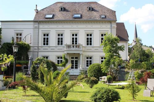 Casa Hauth — 4-Star Luxury Hotel in Bernkastel Kues, Germany